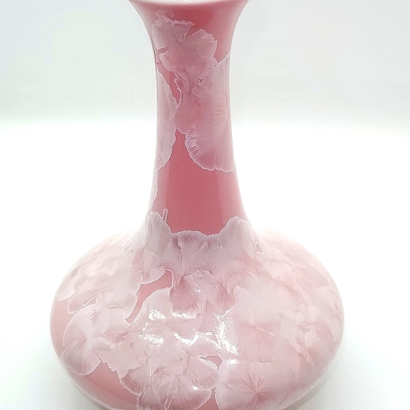 SOLD       Vintage Crystalline Pottery Vase in Rare Pink 7 in tall - Picture 3 of 10